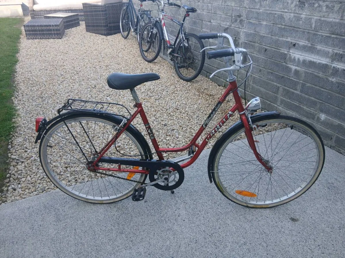 LADYS BIKE - Image 1