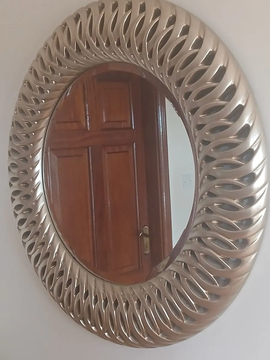 Mirror - Image 2
