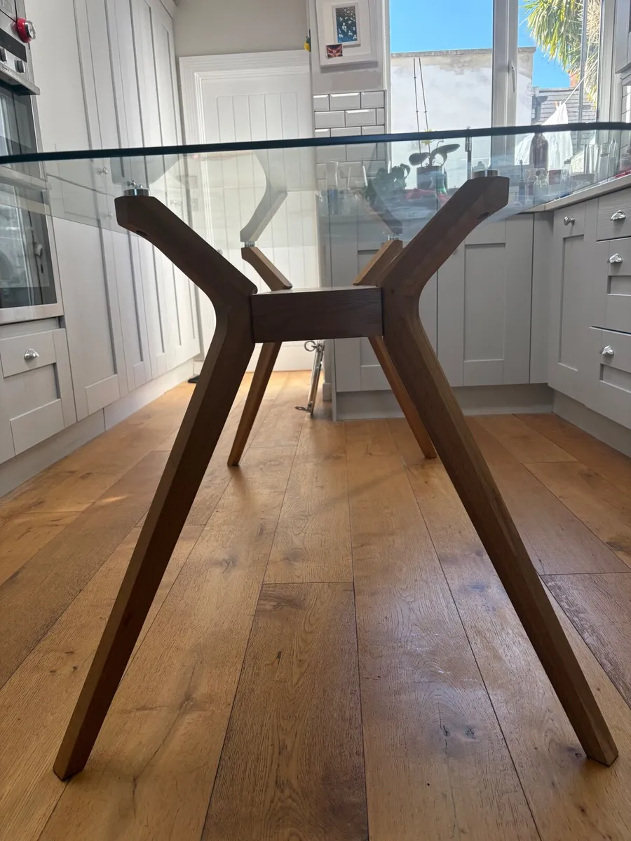 Meadows & Byrne Dining Table - Image 1