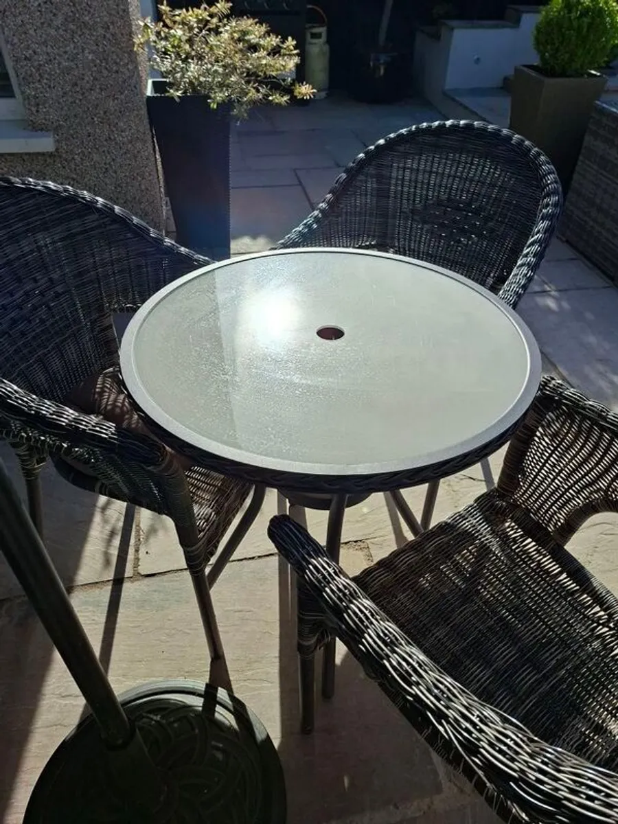 Garden dining set - Image 1