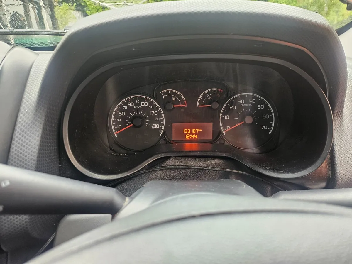 Fiat Doblo 2013 - Image 4