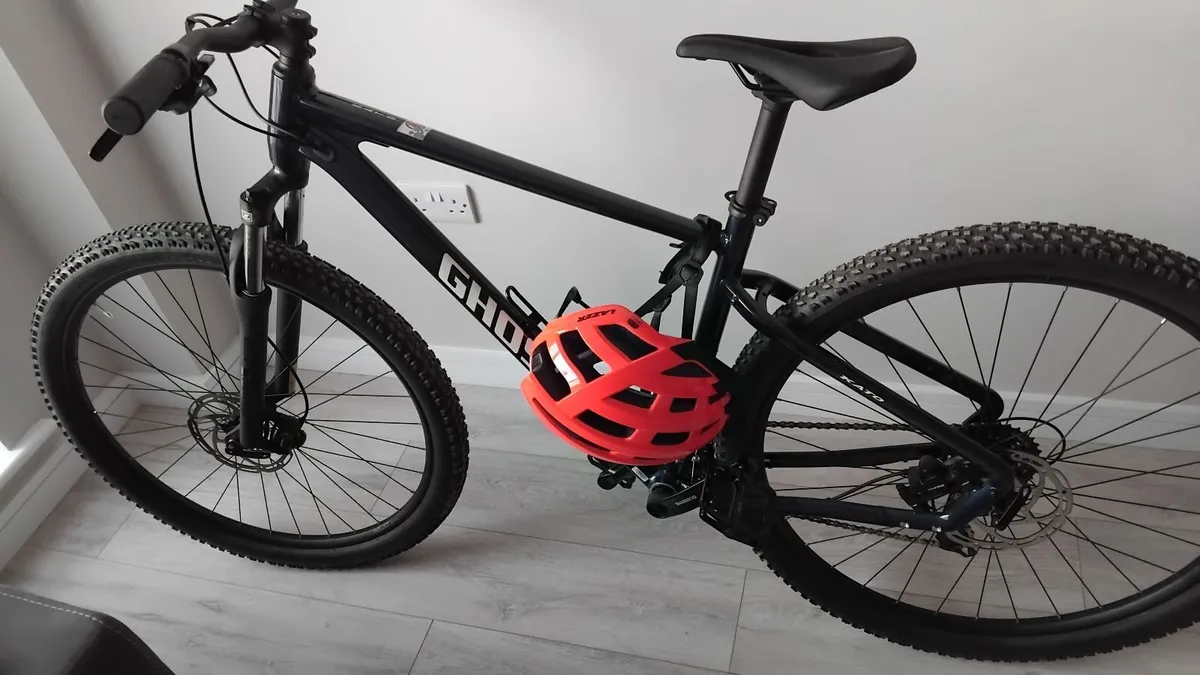 Mountain bike - Image 1