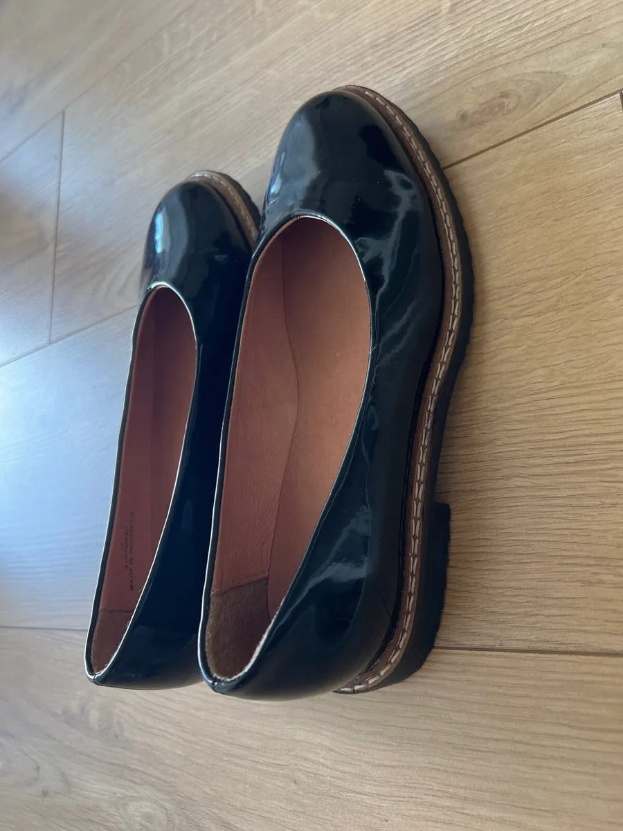 Clarks shoes - Image 2