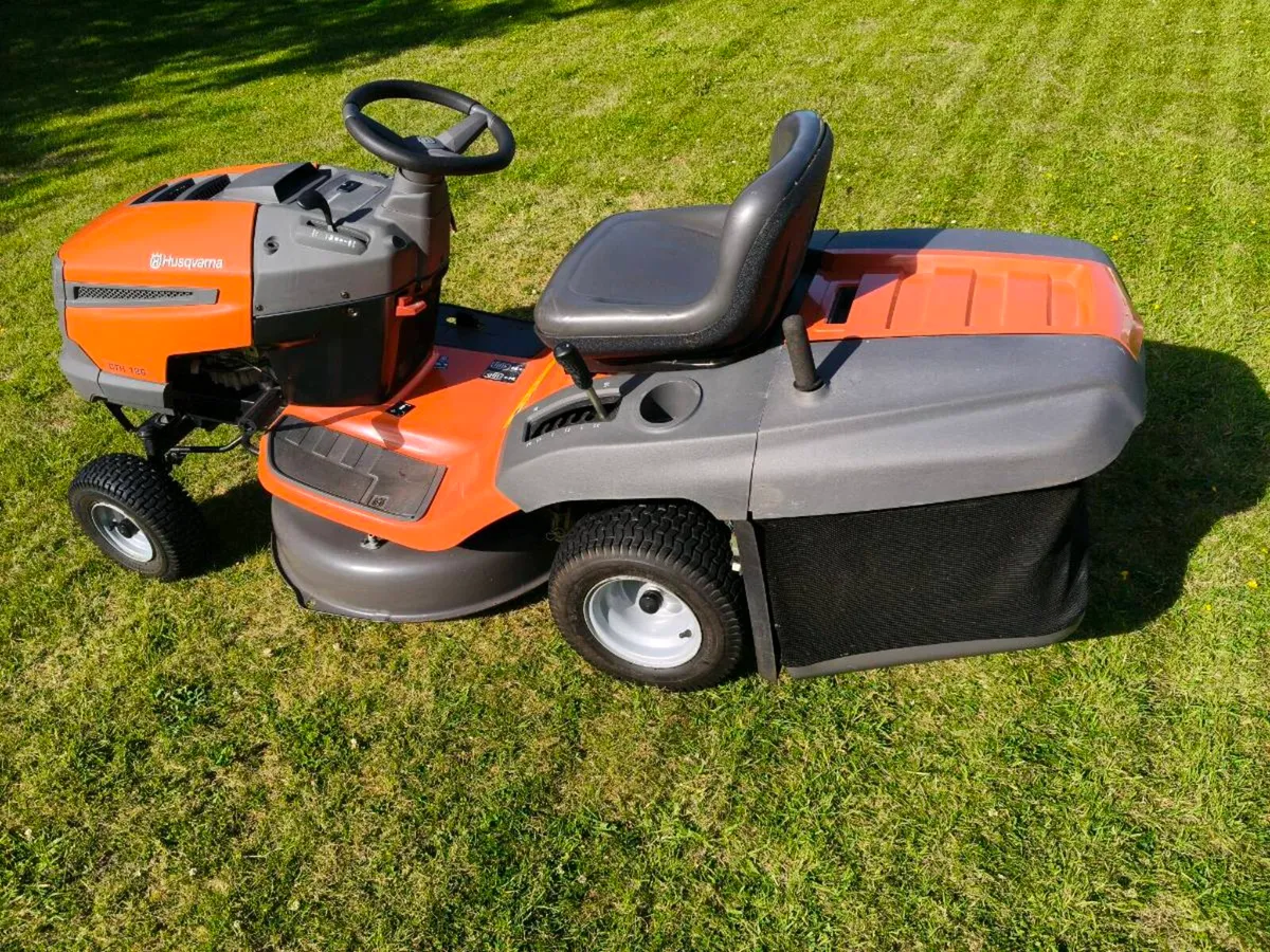 Husqvarna ride on mower - Image 4