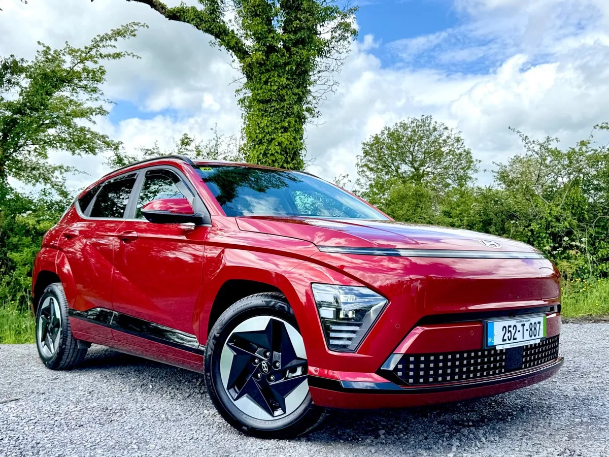 2025 Hyunday Kona Platinum 65 KWH *High Spec* - Image 4