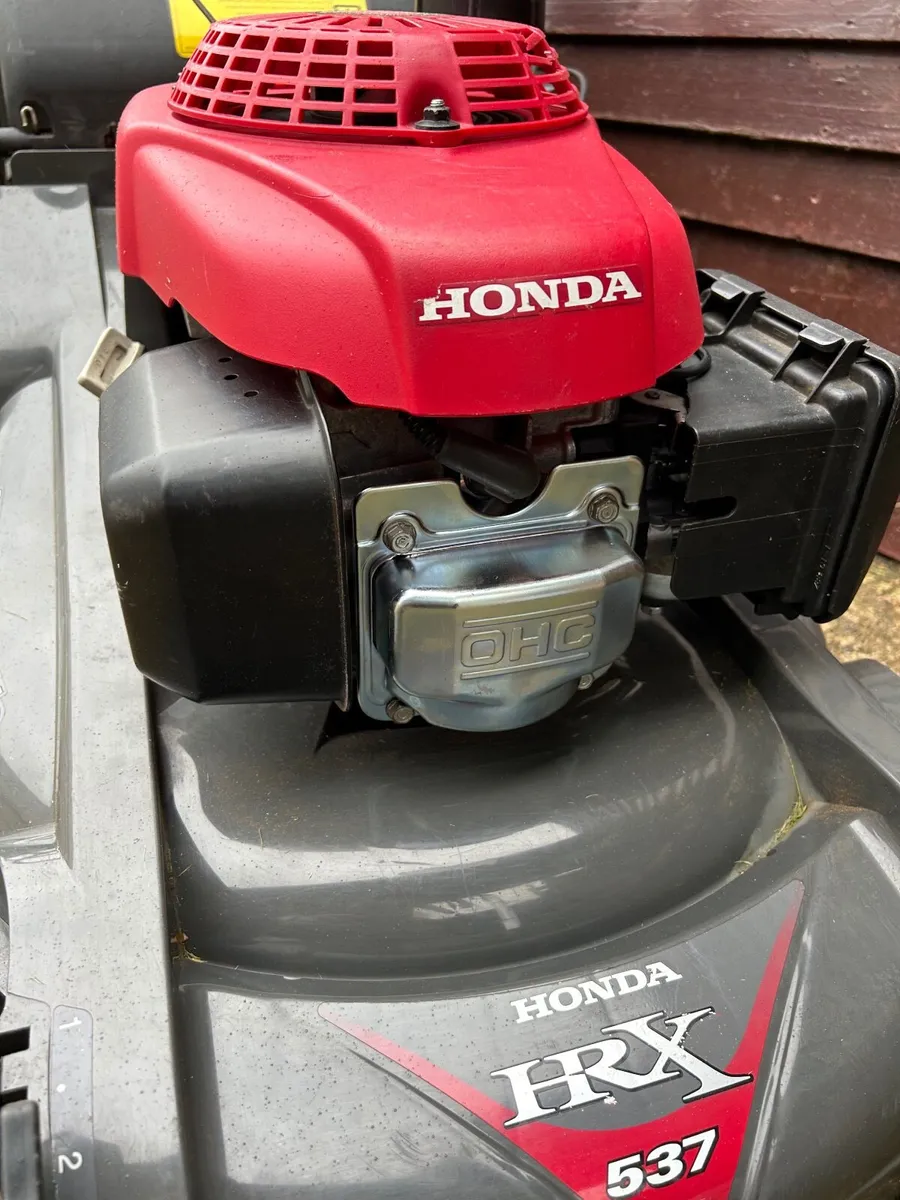 Honda lawnmower - Image 1