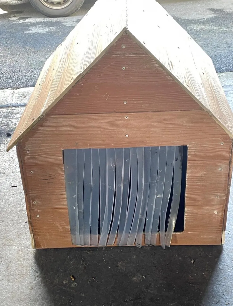 High quality hand made dog kennel - Image 1