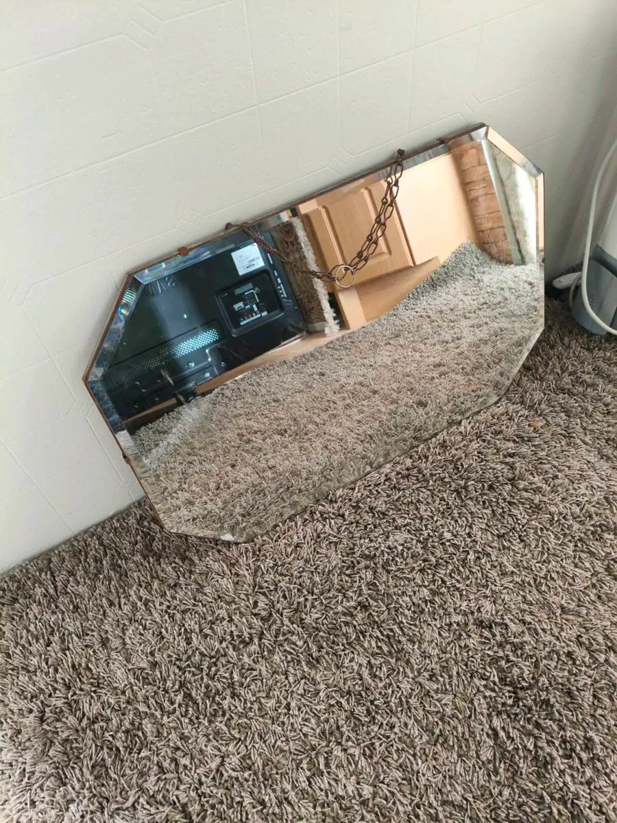 Like new  beautiful vintage style mirror,25 Euro - Image 1