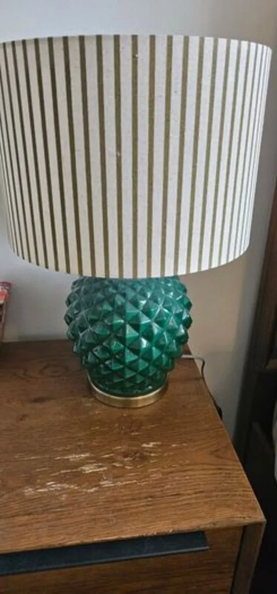 2xTable lamp Carolyn Donnelly