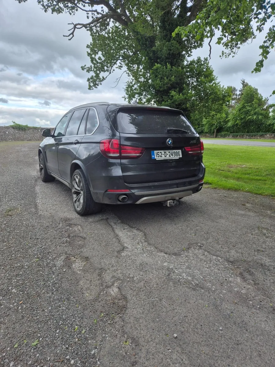 BMW X5 2015 - Image 2