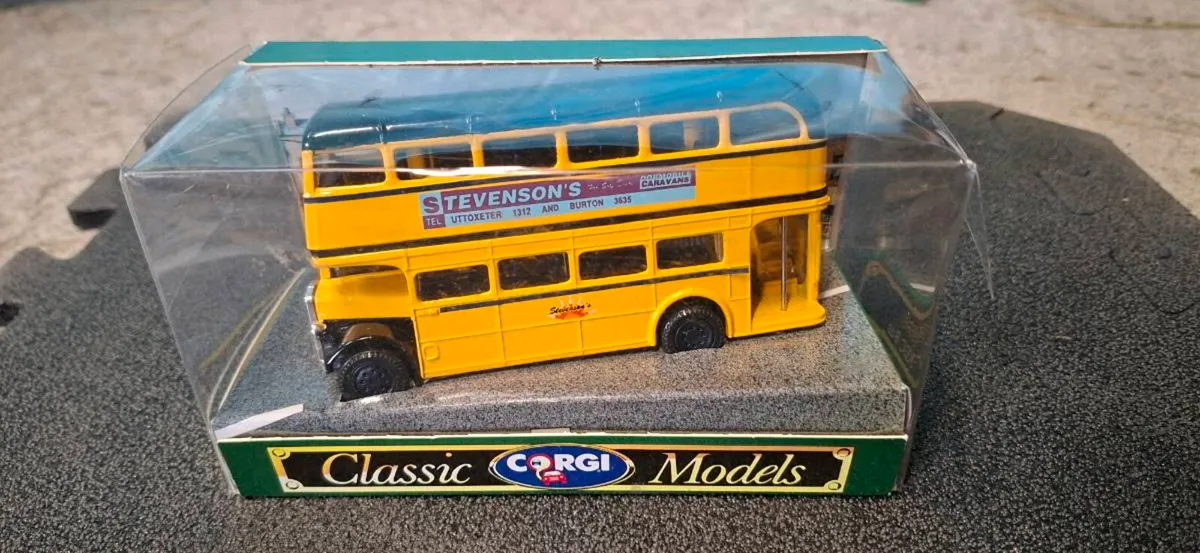 Corgi Double decker bus - Image 2