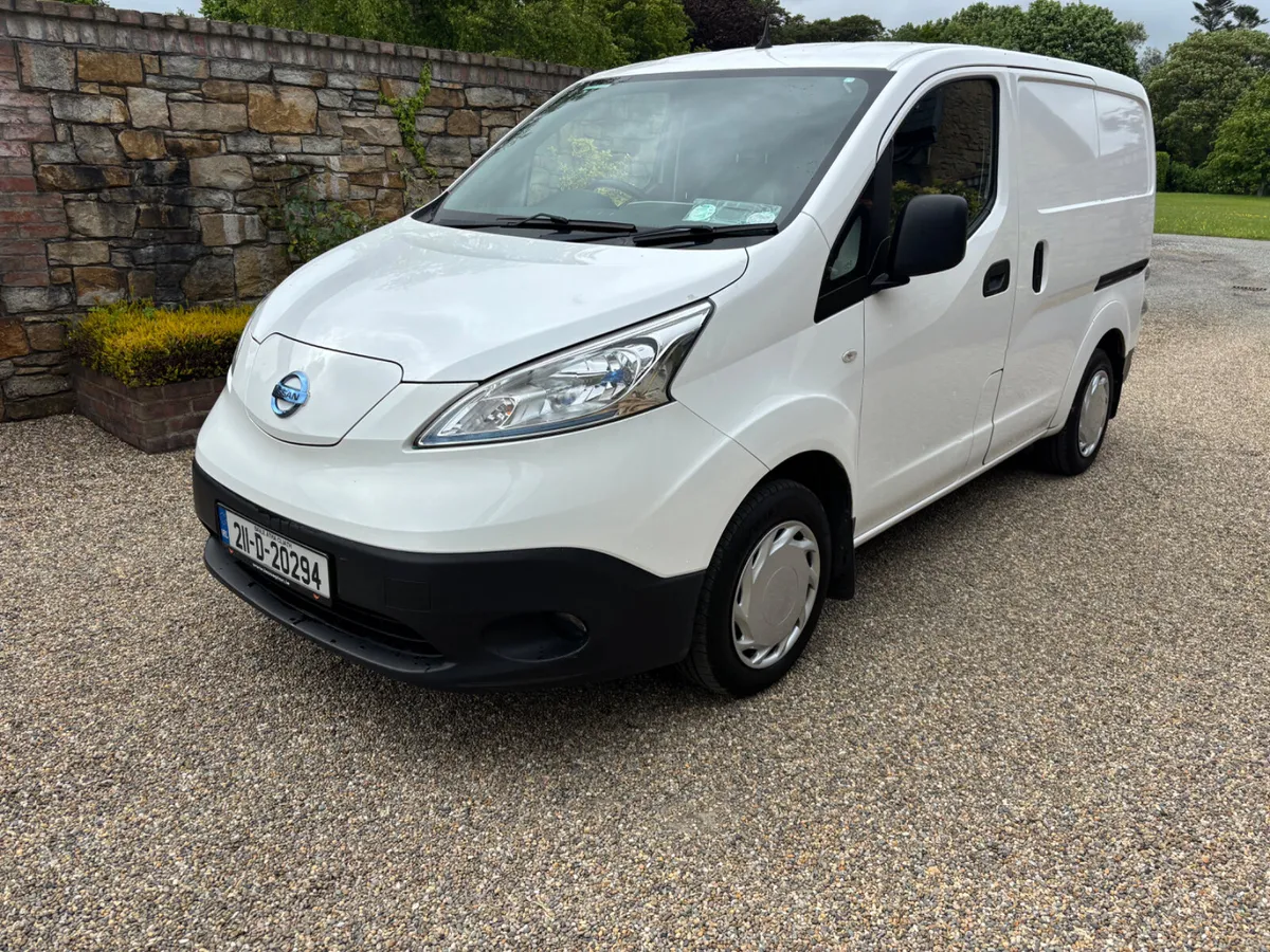 2021 Nissan Nv 200 40 kw electric van long range - Image 3