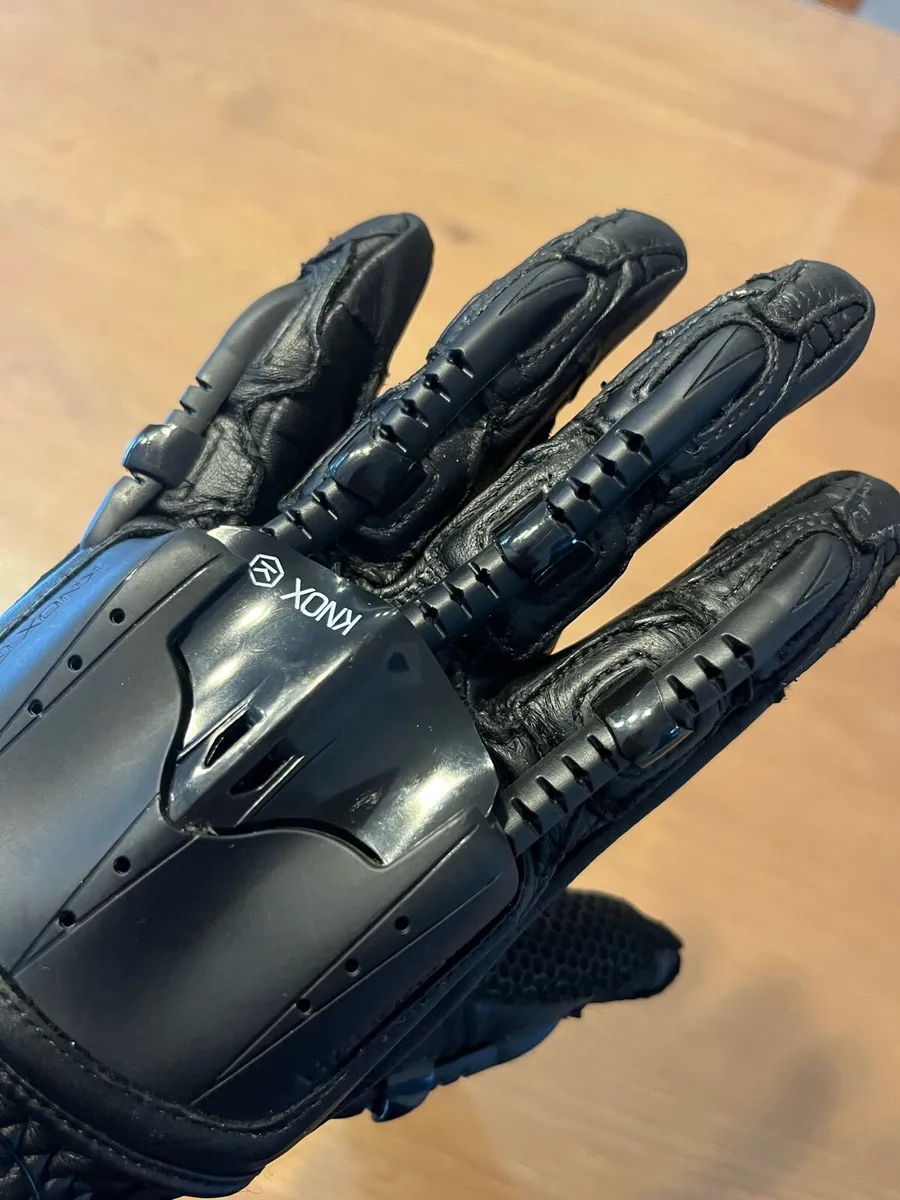 Knox Handroid gloves size small - Image 4