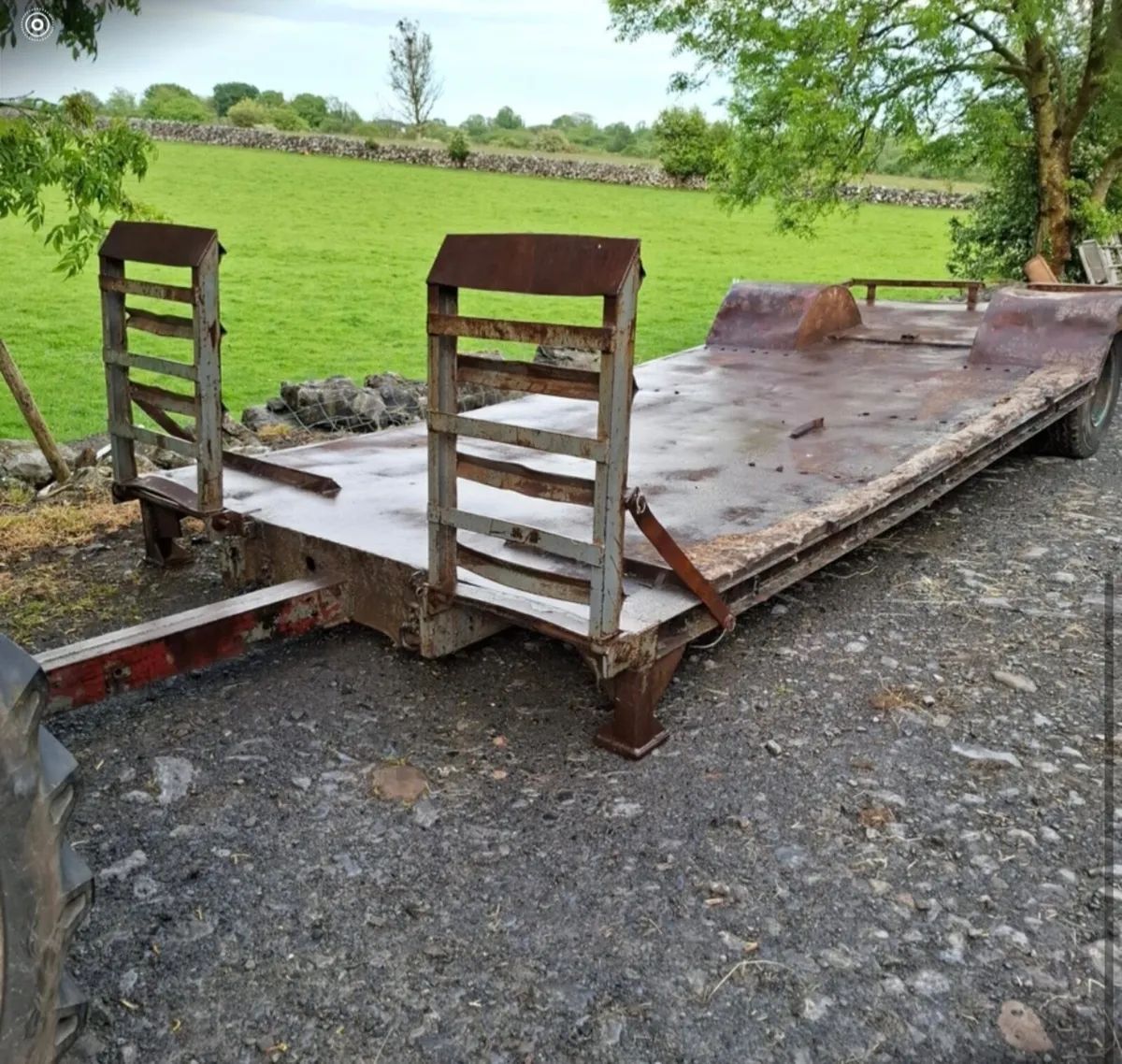 Low loader - Image 1