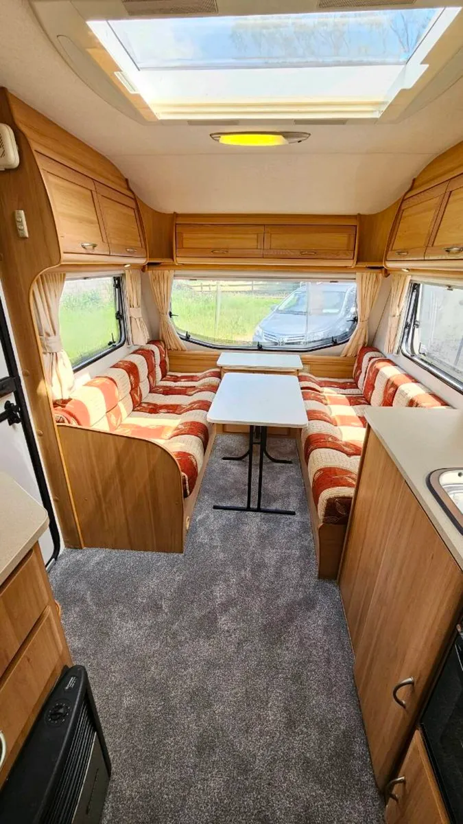 4/5 berth Caravan for sale - Image 4