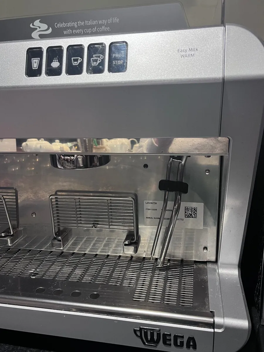 Commercial Coffee Machine - Image 3