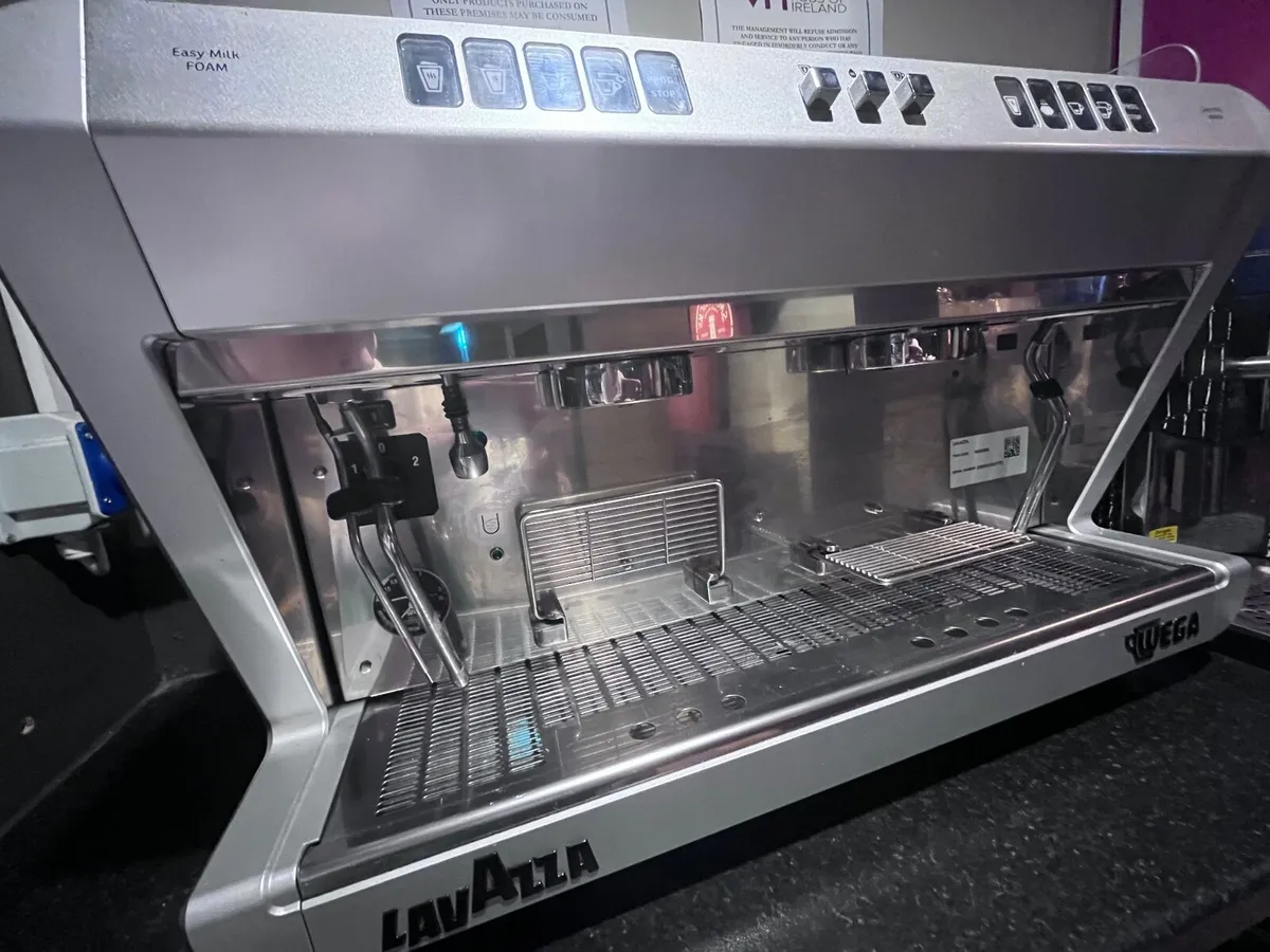 Commercial Coffee Machine - Image 2