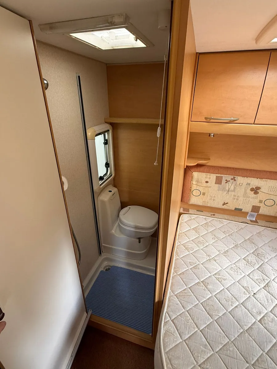 Caravan - Image 4