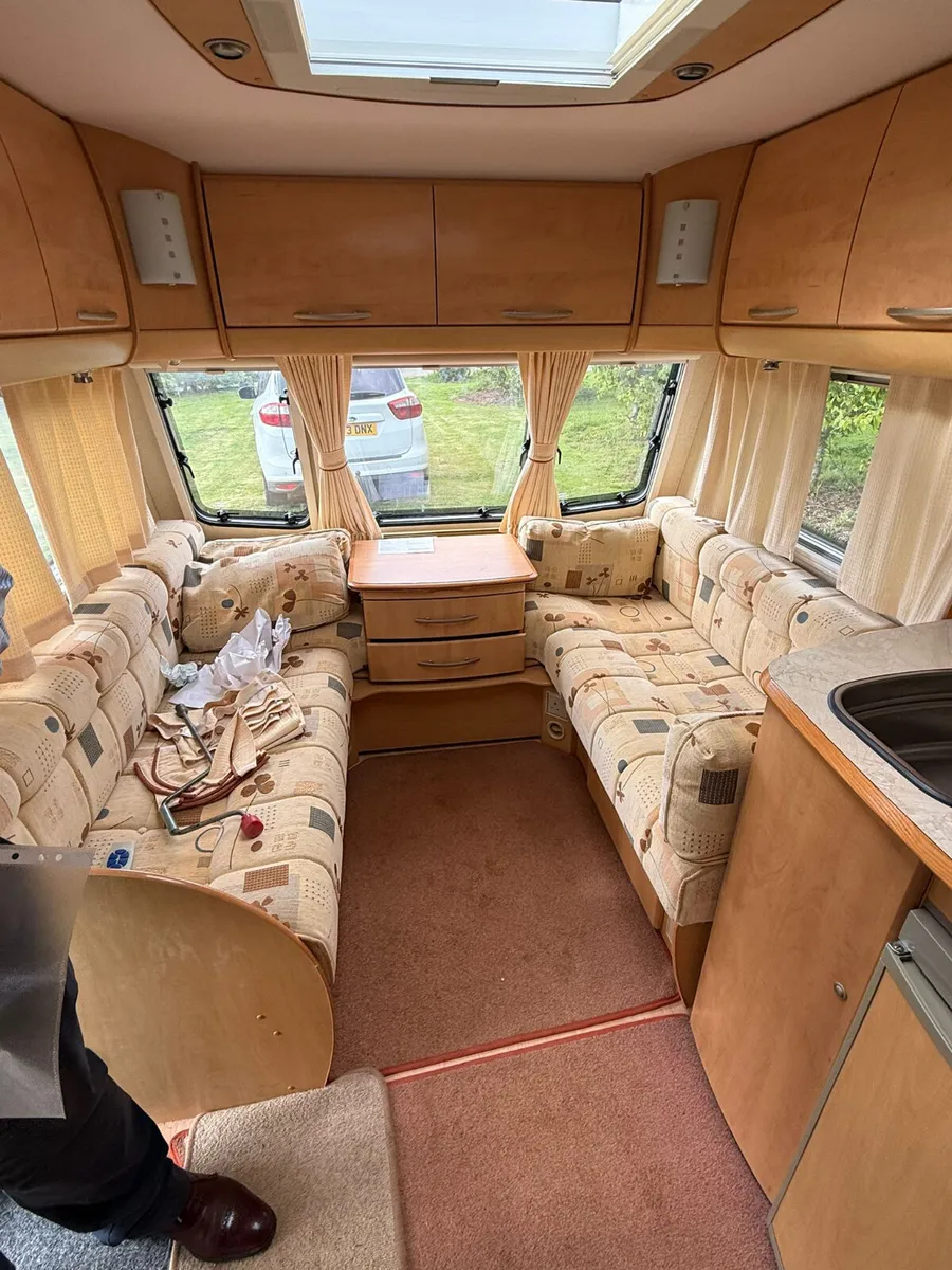 Caravan - Image 3