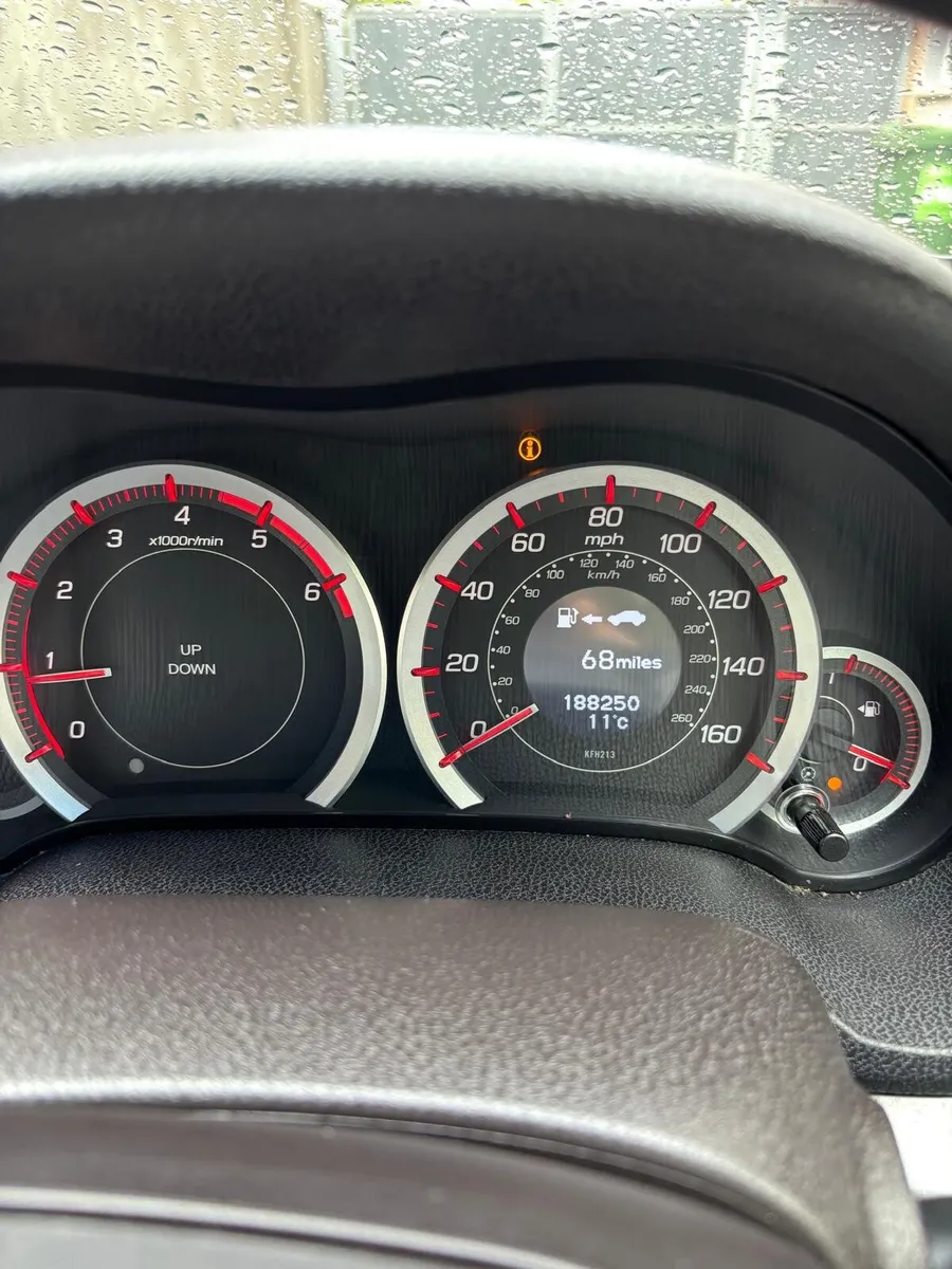 Honda Accord 2012 - Image 1