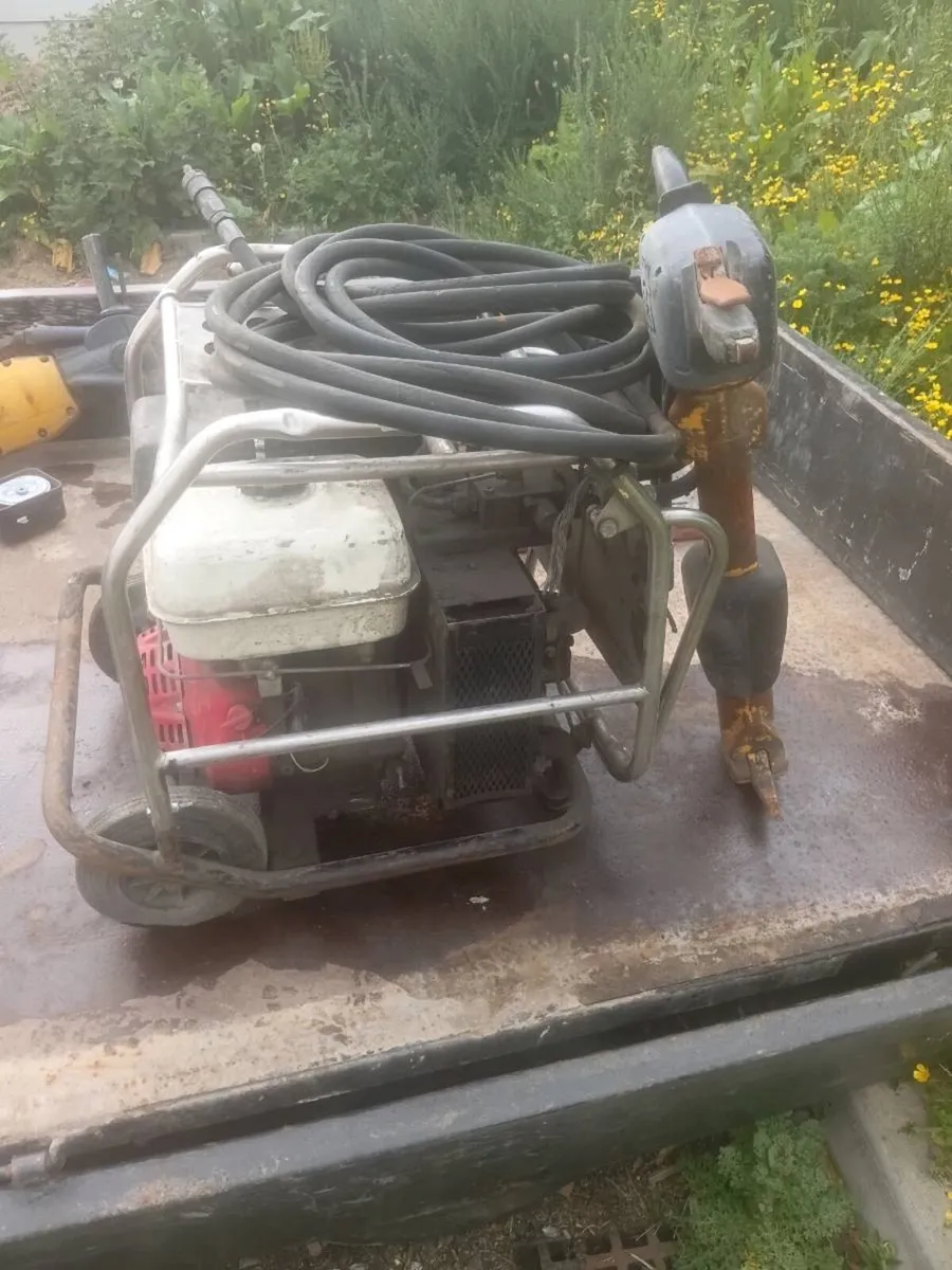 Hydraulic power pack braker - Image 3