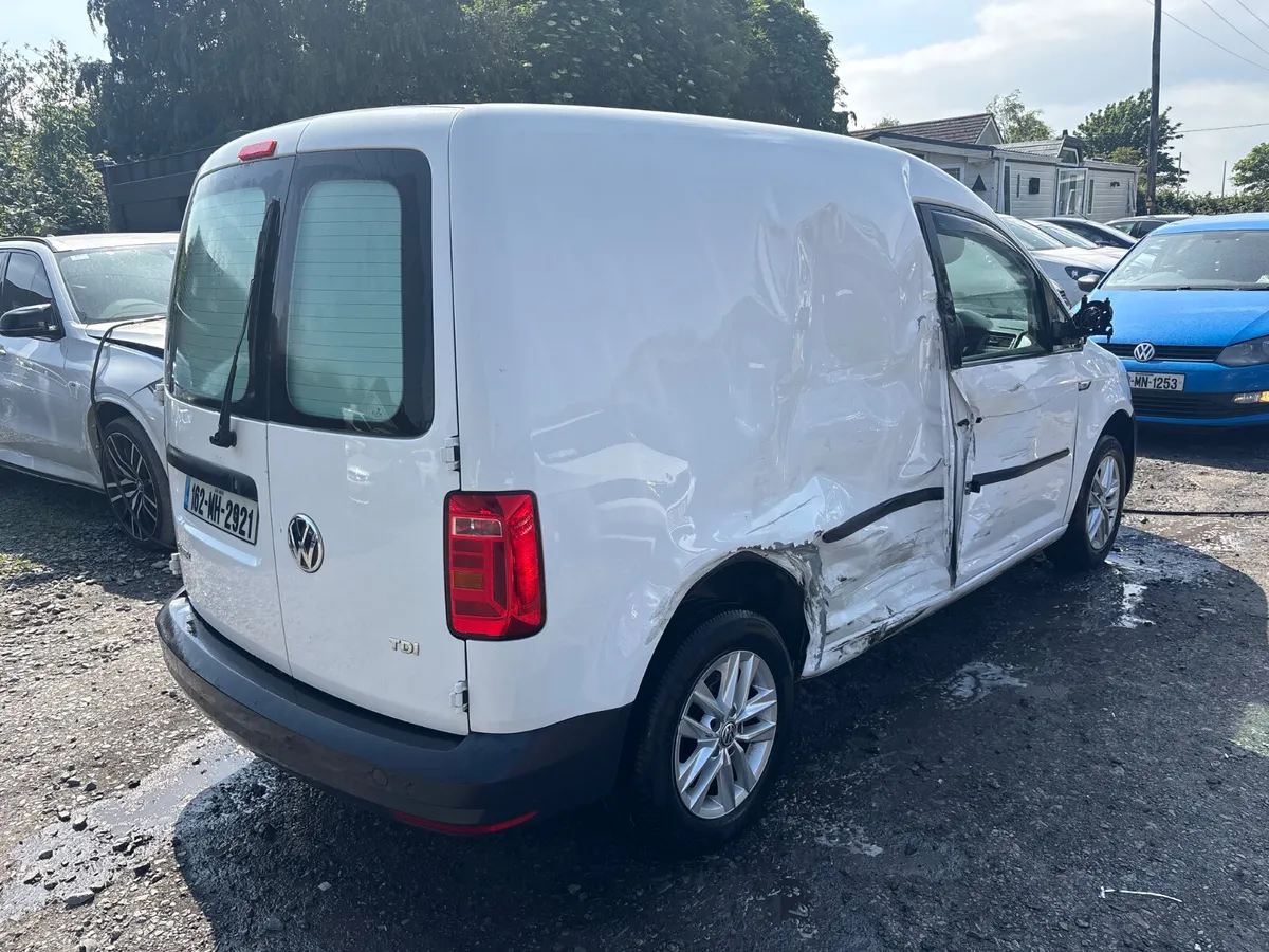 2016 Vw Caddy 2.0 tdi driving - Image 4