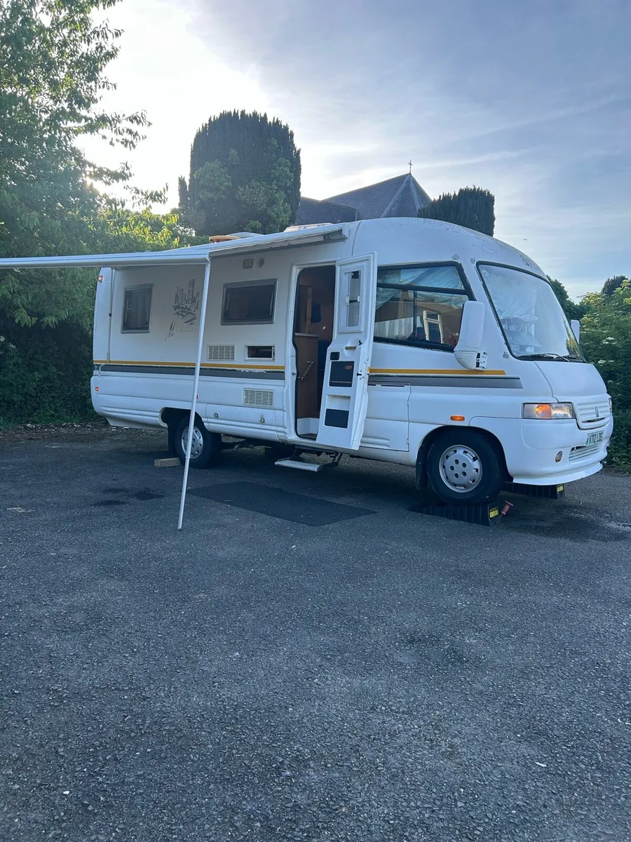 Motorhome - Image 4