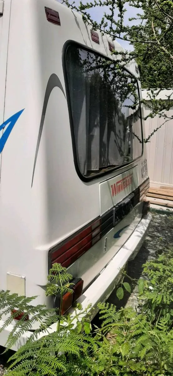 88 WiNNEBAGO MOTORCARAVAN LE SHARO - Image 2