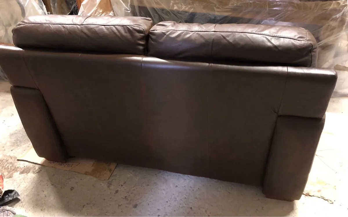 Leather sofa set. - Image 3