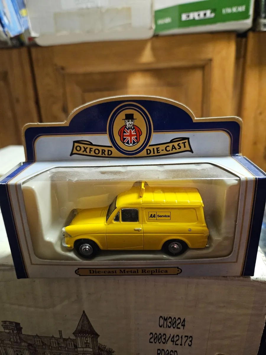 Corgi Oxford AA Van