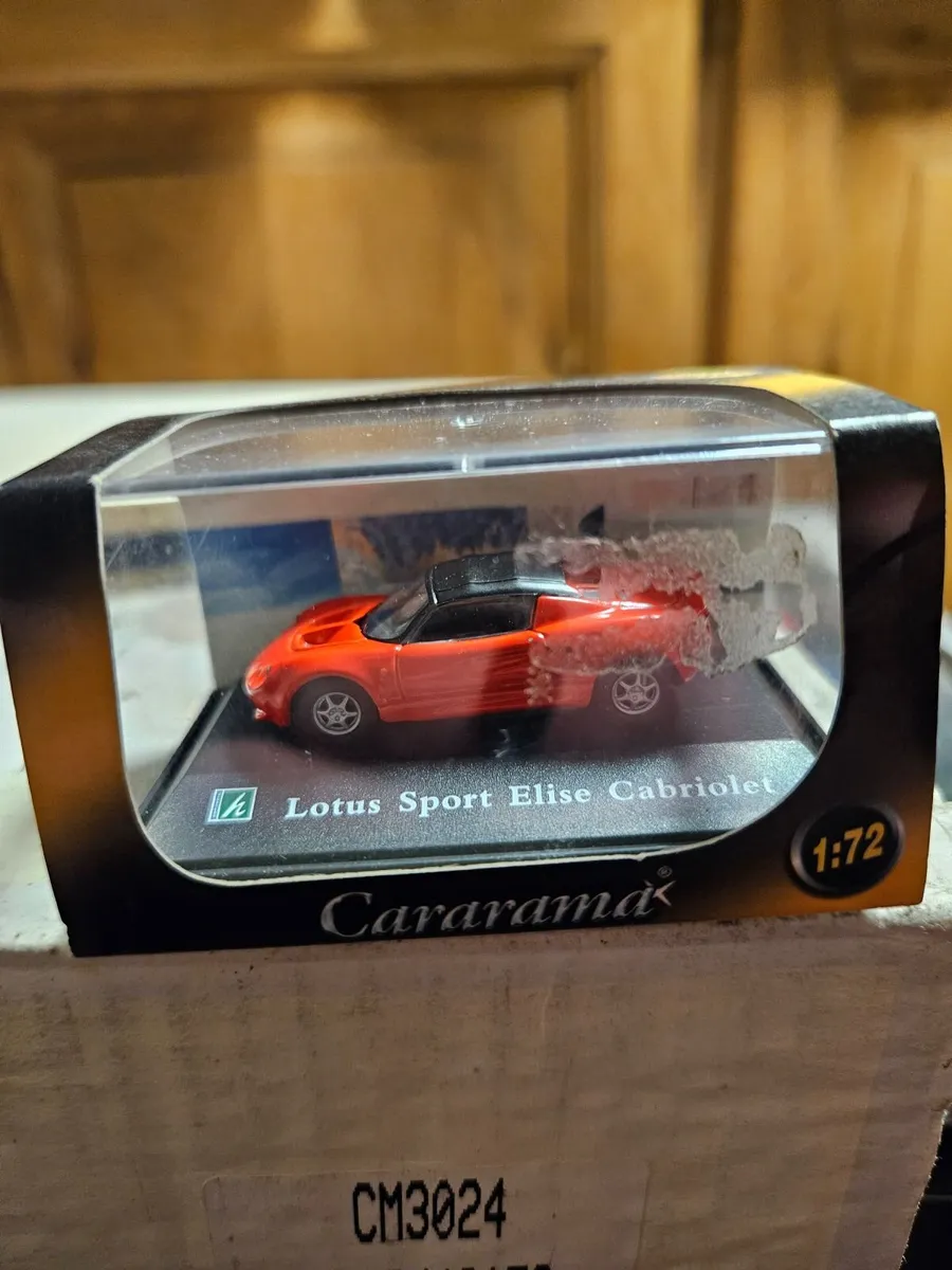 Corgi Caramara Lotus