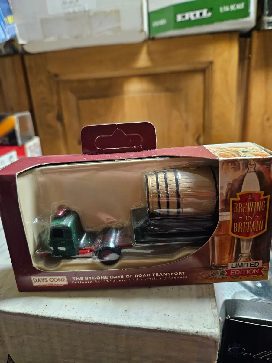 Corgi Lledo Truck - Image 1