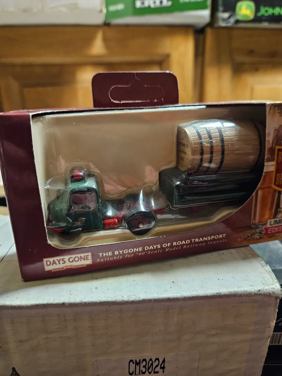 Corgi Lledo Truck - Image 2