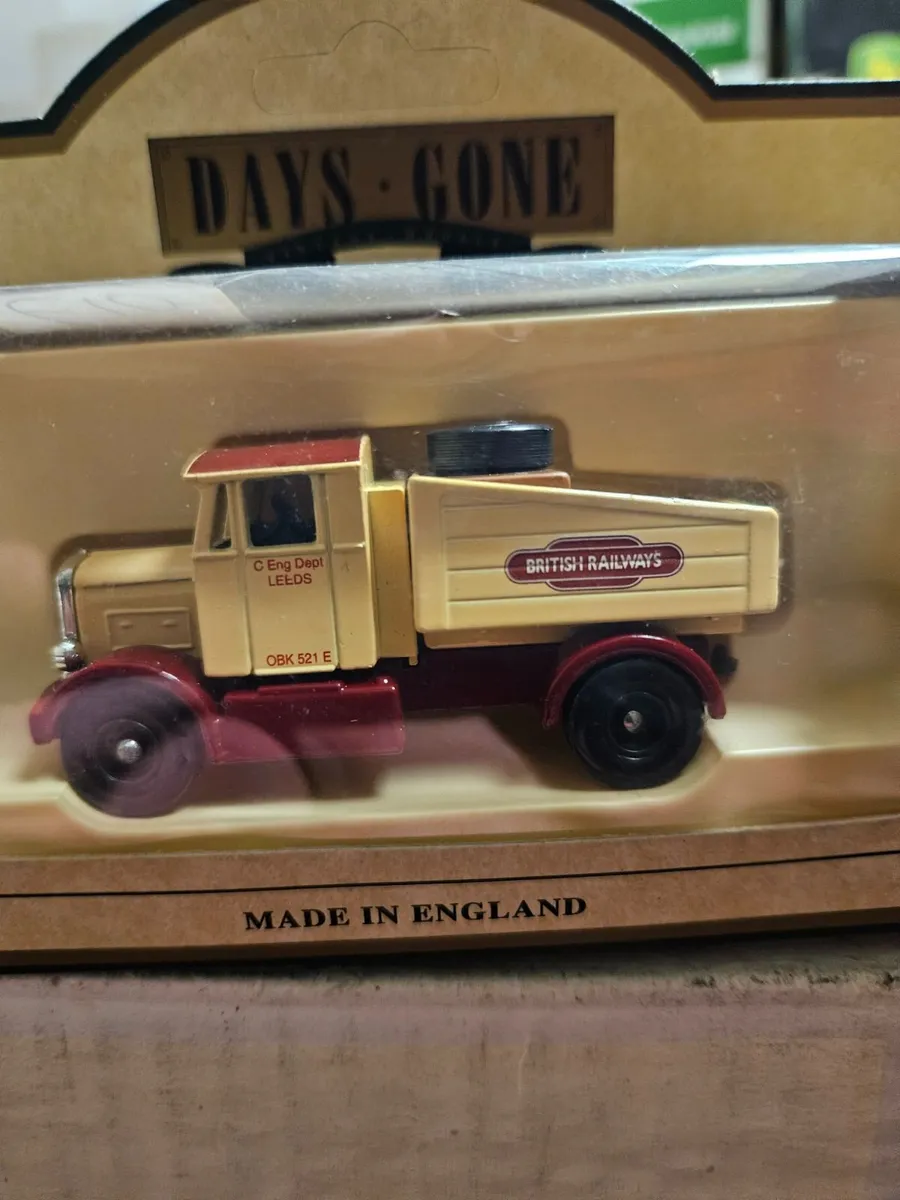 Corgi Lledo Truck - Image 2