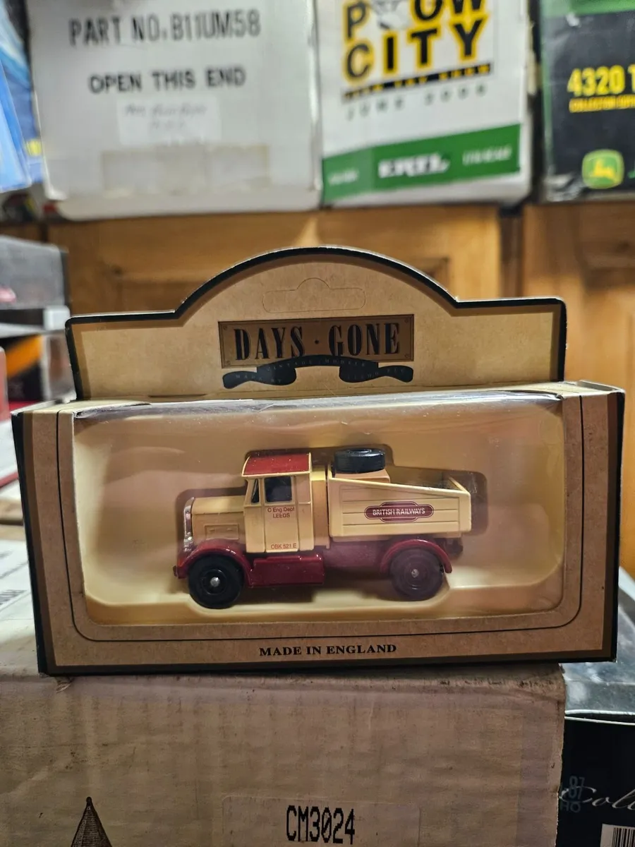Corgi Lledo Truck - Image 1
