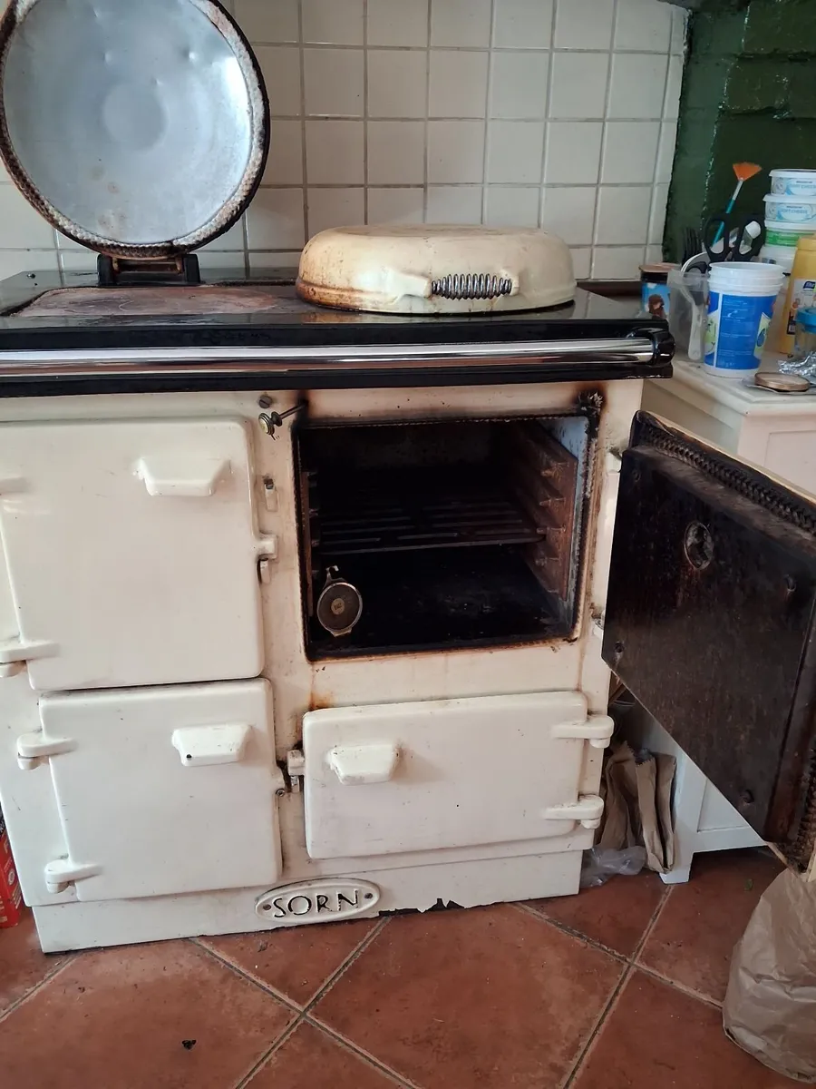 Range. Oil fired - Image 1