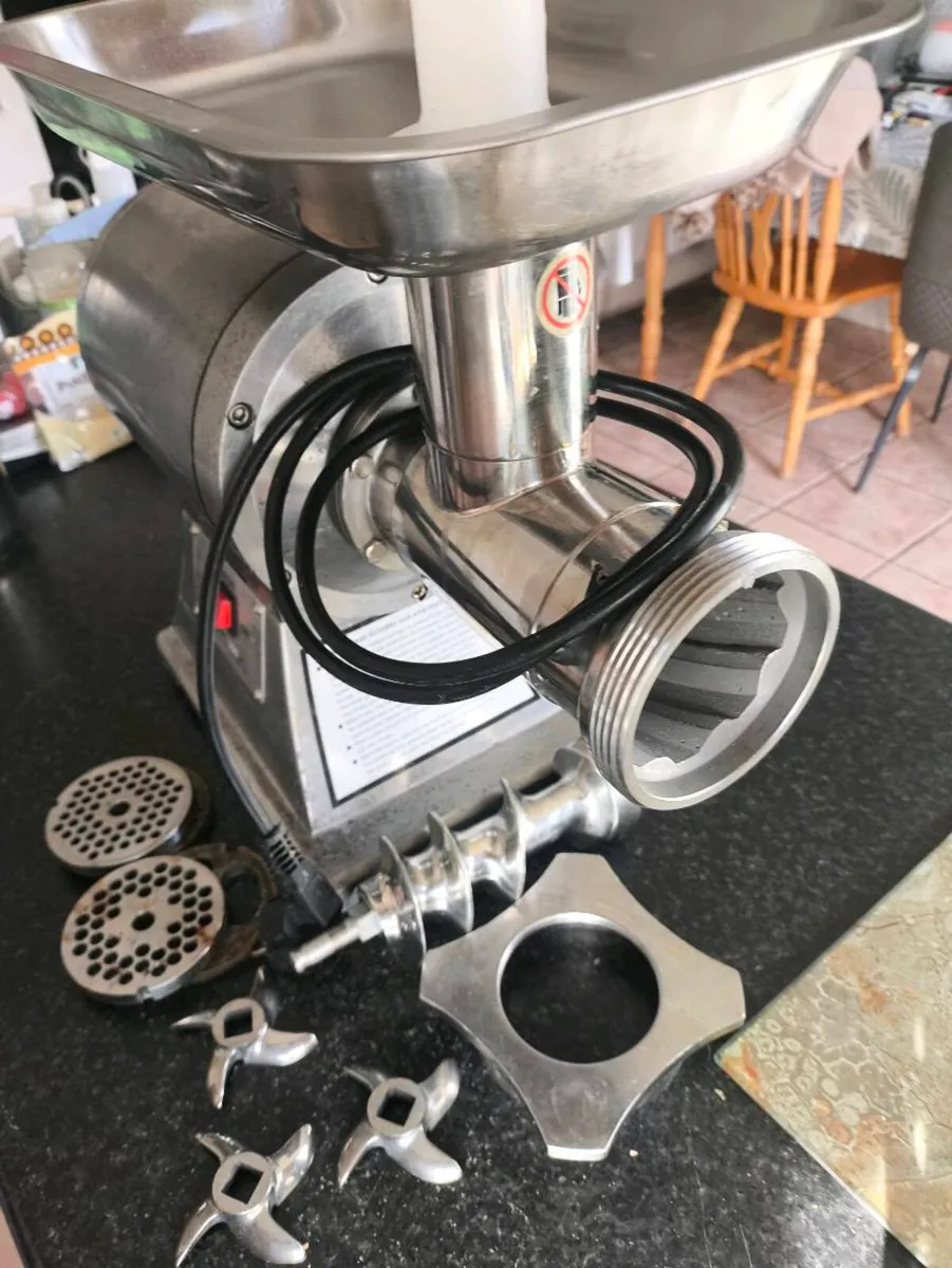Meat grinder - Image 1