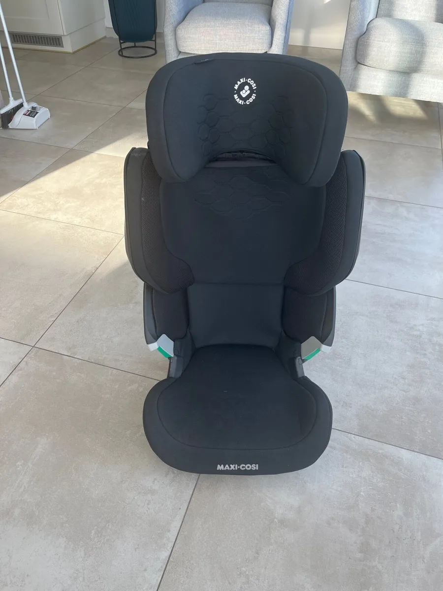 Car seat - Image 1