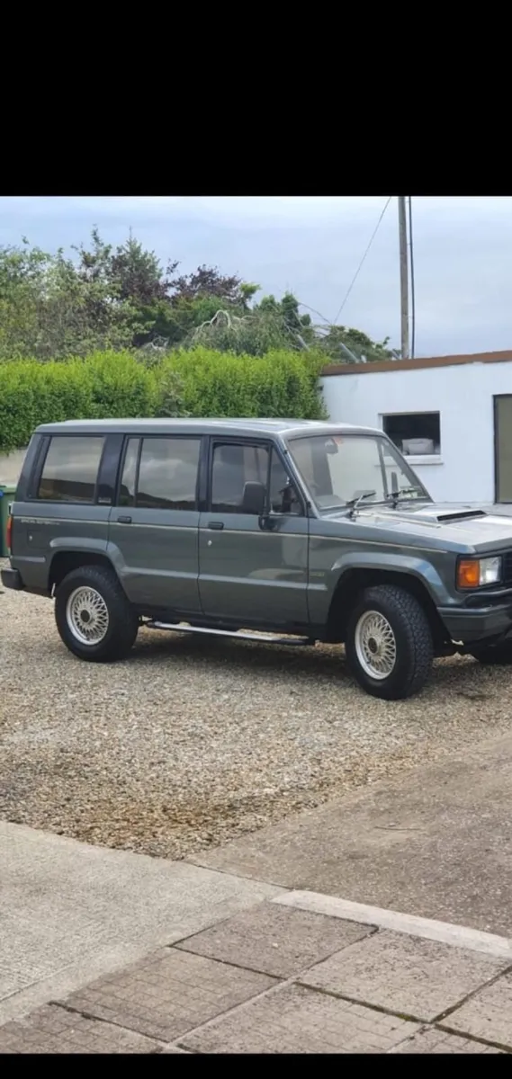 Isuzu Other 1991 - Image 2
