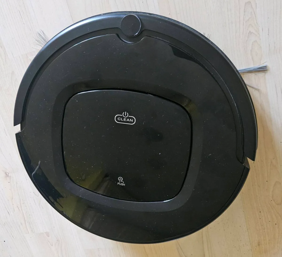 Robot vacuum cleaner for parts or repair. - Image 4