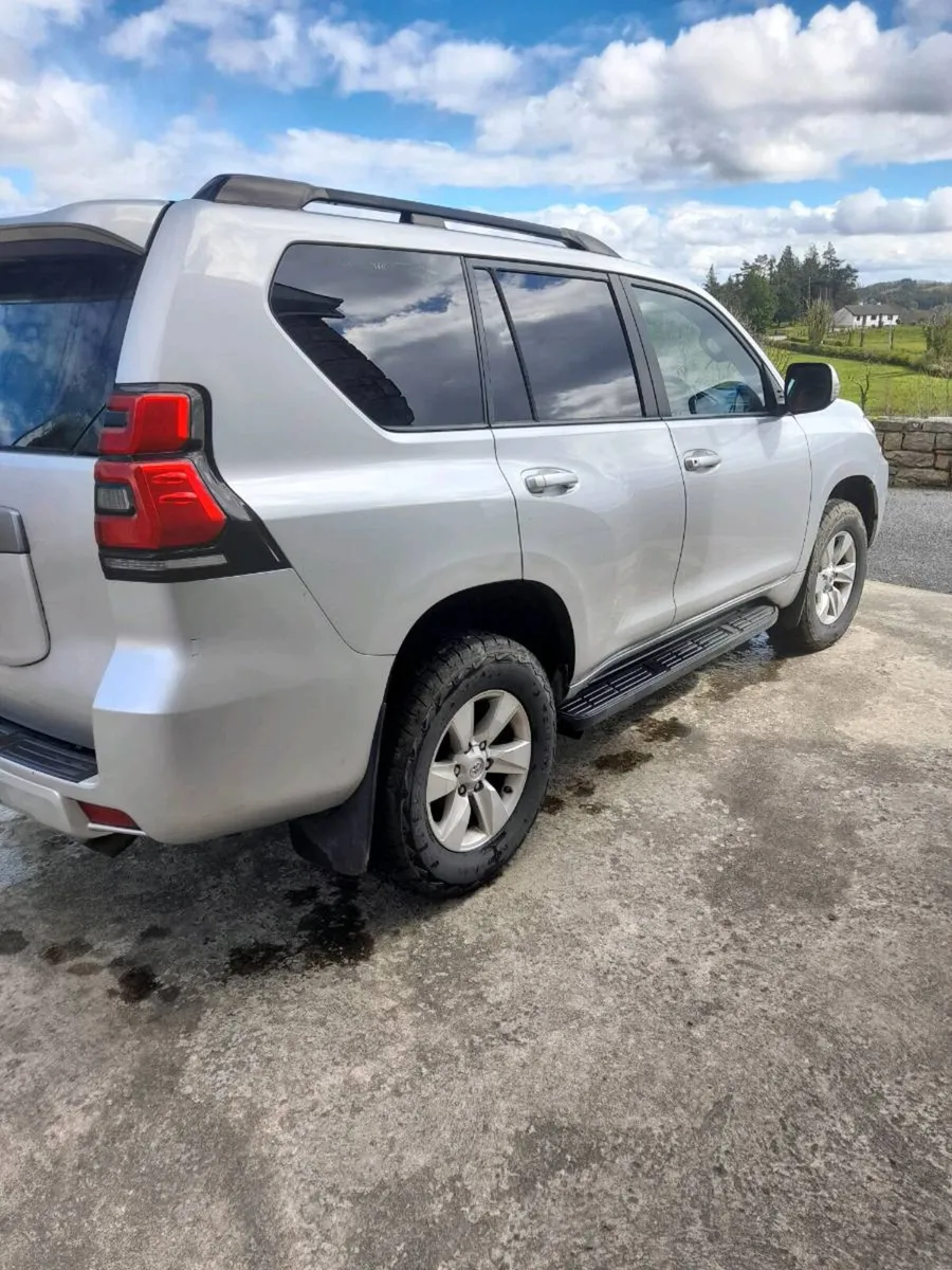 Toyota landcruiser - Image 1