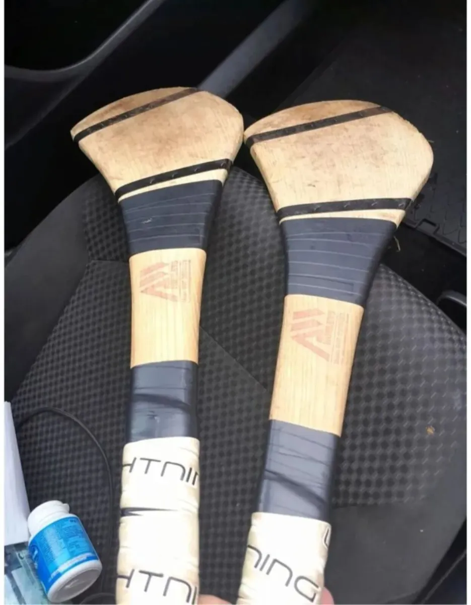 35 inch hurleys for sale. - Image 4
