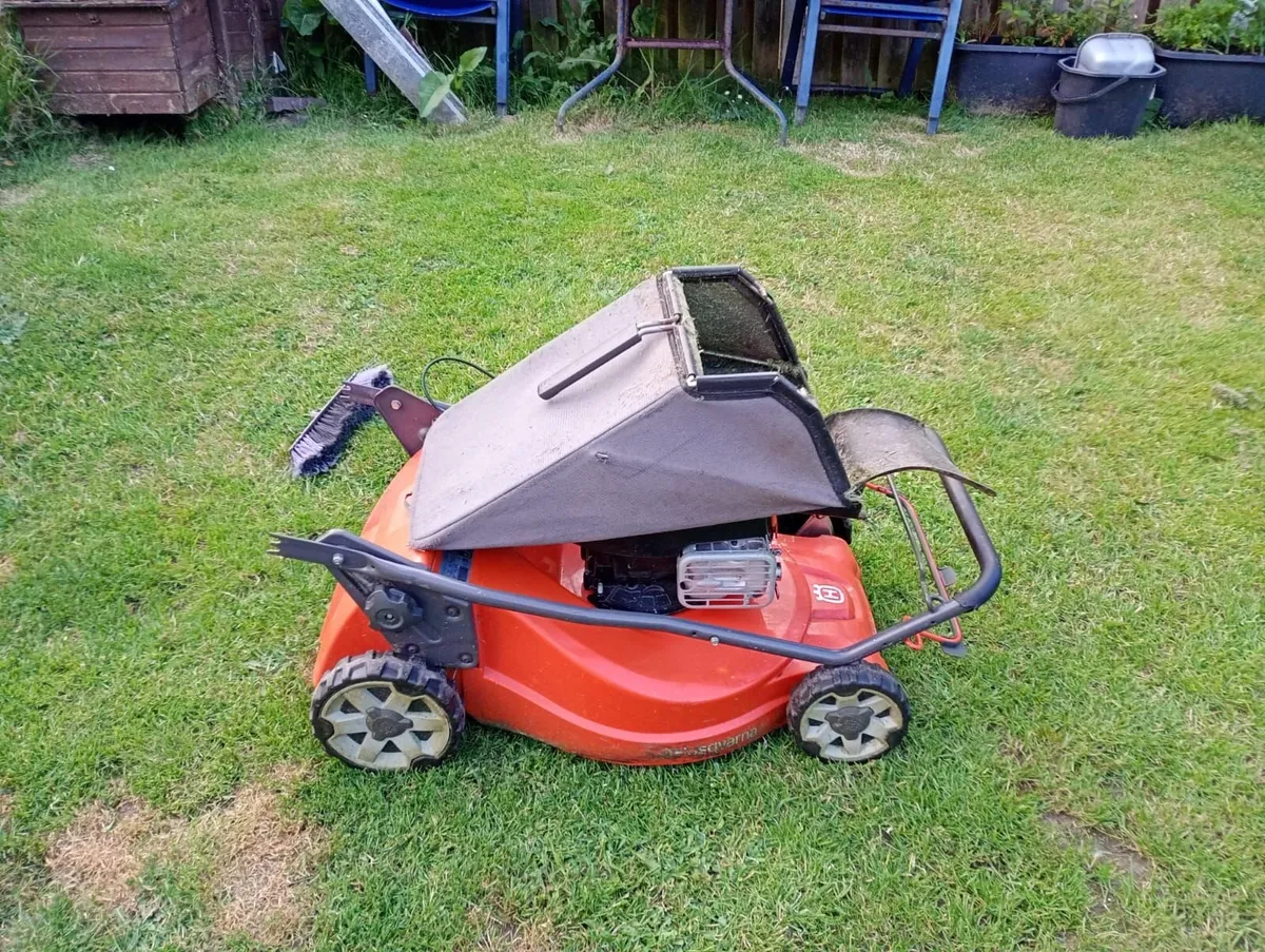 Husqvarna lawn mower - Image 3