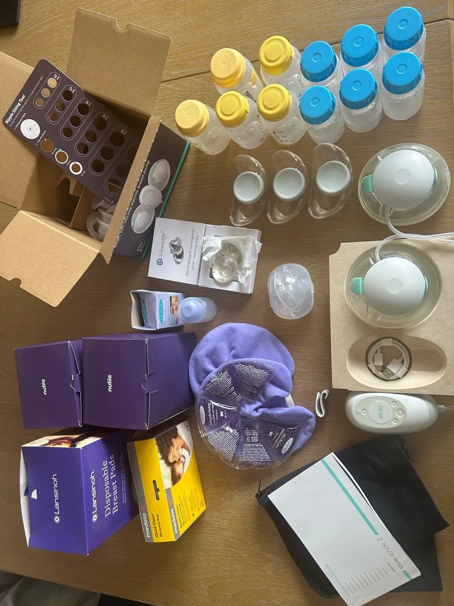 Elvie electric double pump & accessories bundle - Image 1