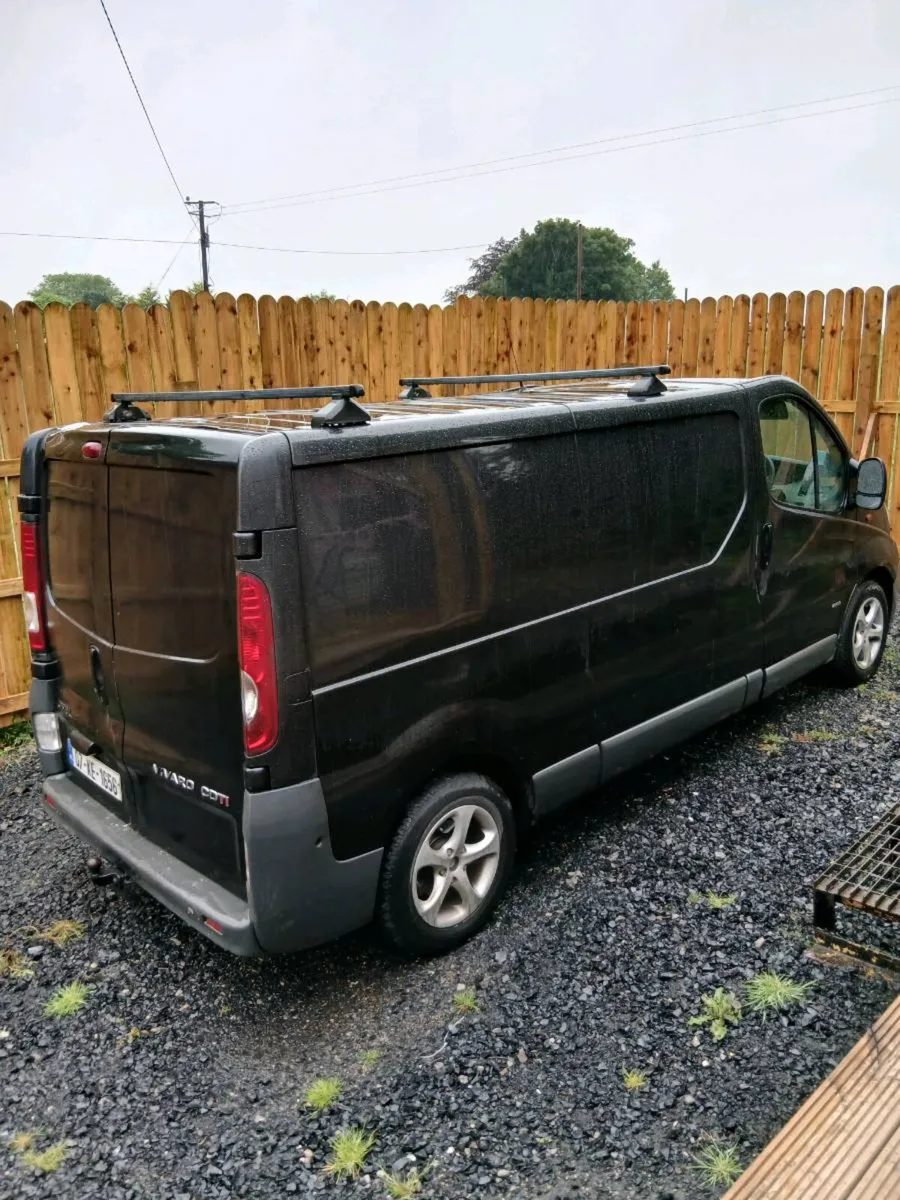 Van - Image 2