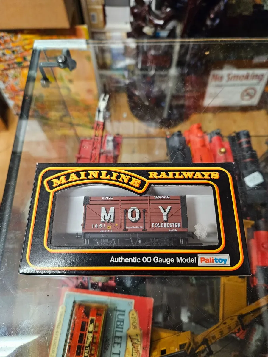 Hornby Mainline OO Gauge Wagon
