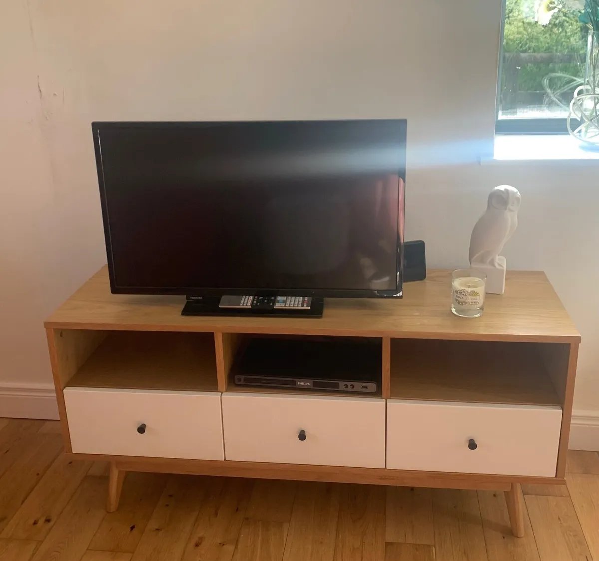 Television units - Image 2