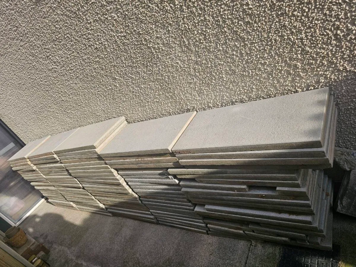 100 Patio / Paving Slabs 800x400 Concrete Slabs - Image 1