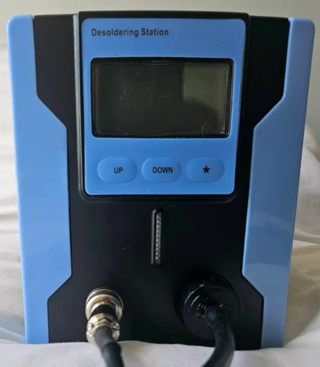 Desoldering station ZD-8915 - Image 1