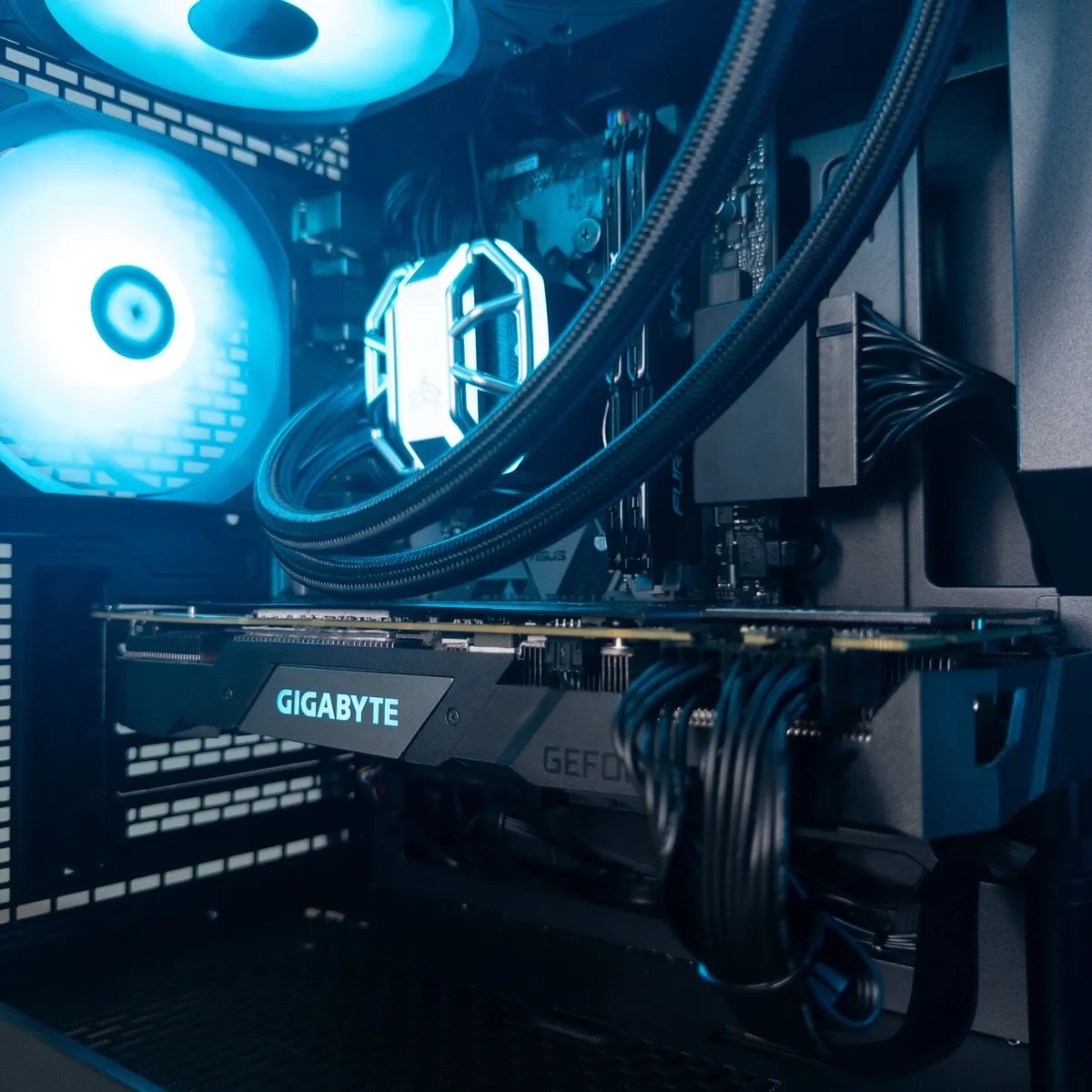Black Gaming PC | RTX 2070 | I5 | 16GB RAM - Image 2